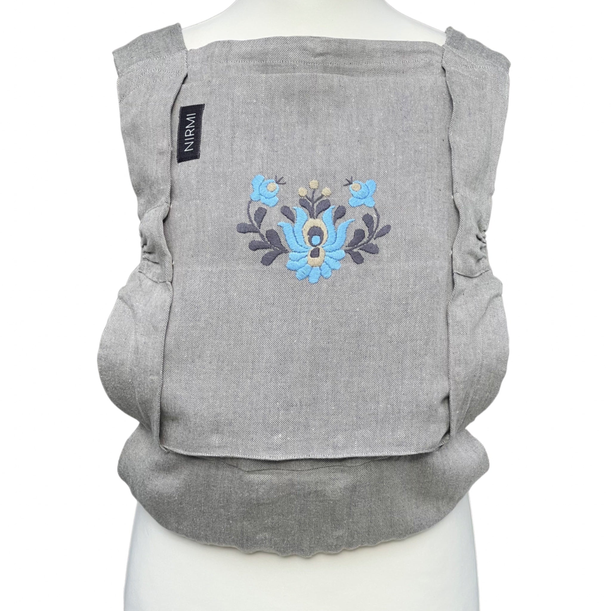 NIRMI Babytrage aus Leinen & Wolle, mit Patch "Matyó Blumen“ (Ungarn)