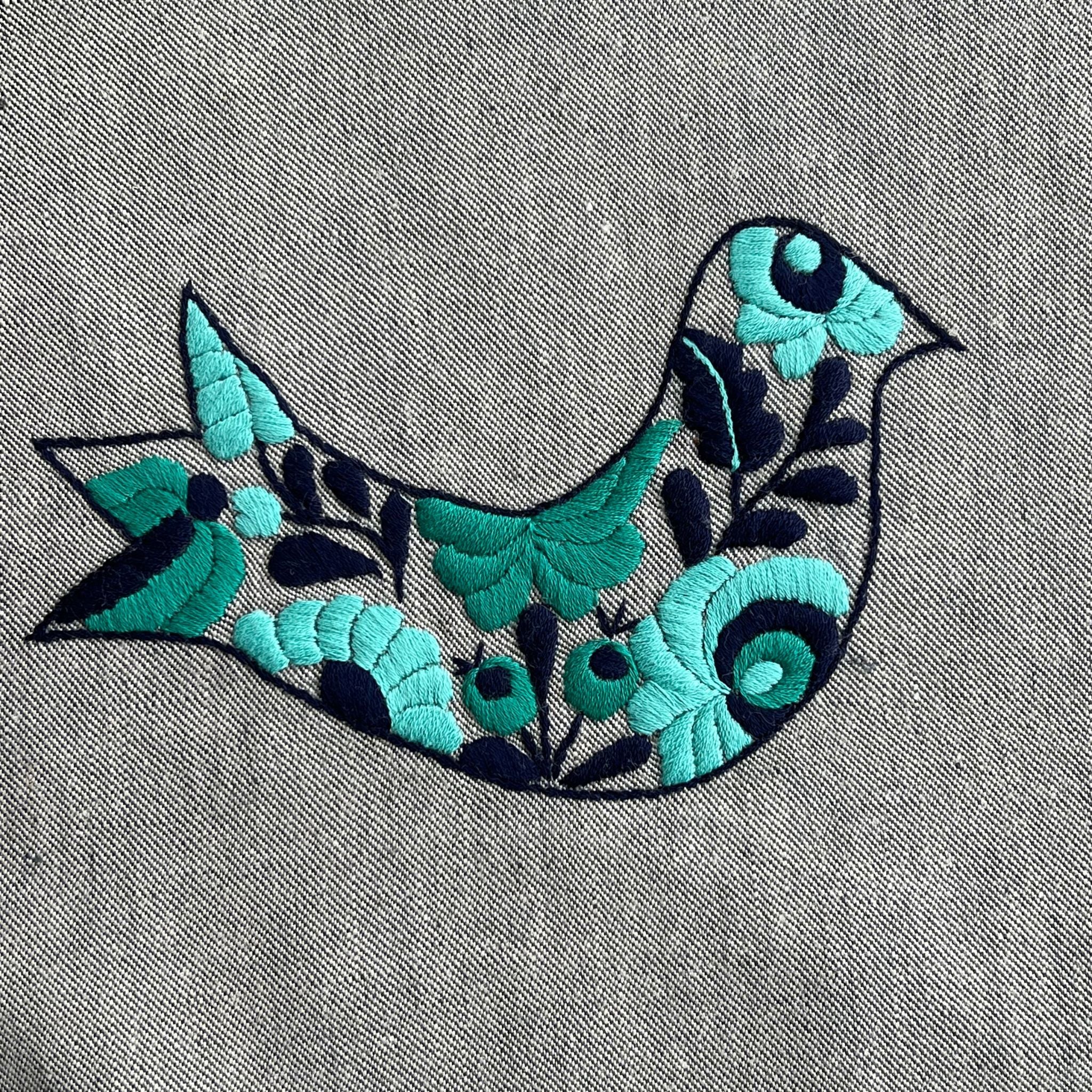 NIRMI Babytrage aus Leinen & Wolle, mit Patch "Matyó Vogel“ (Ungarn)